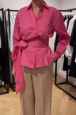 Elegancka koszula z szarfą Taylor różowa